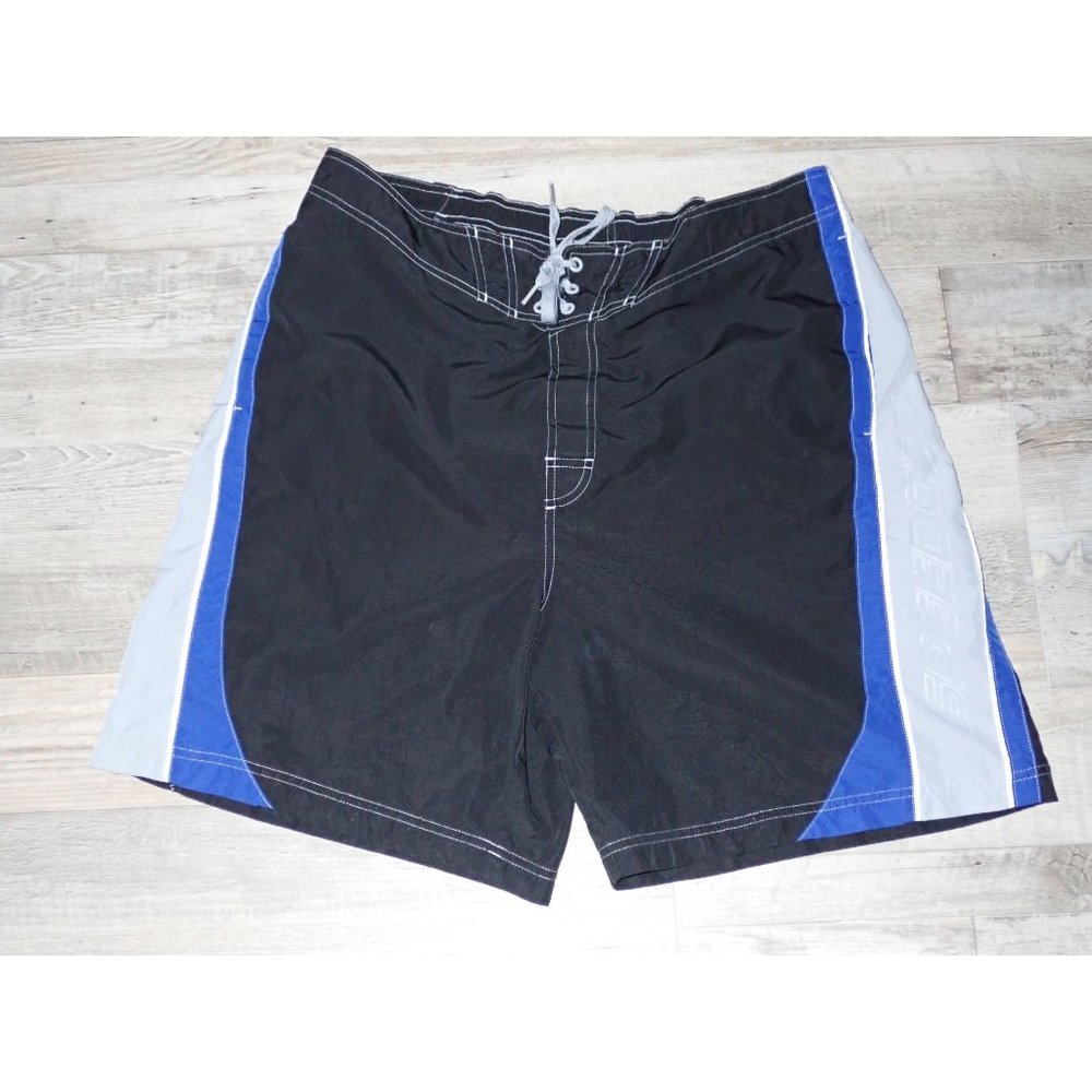 Mens Speedo lined board shorts size XL